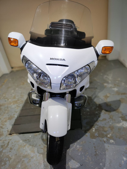 HONDA GOLDWING 1800 - GOUSSAINVILLE