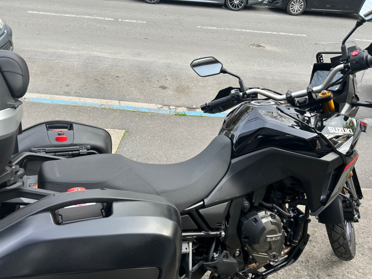 SUZUKI VSTROM 800 DE - GOUSSAINVILLE